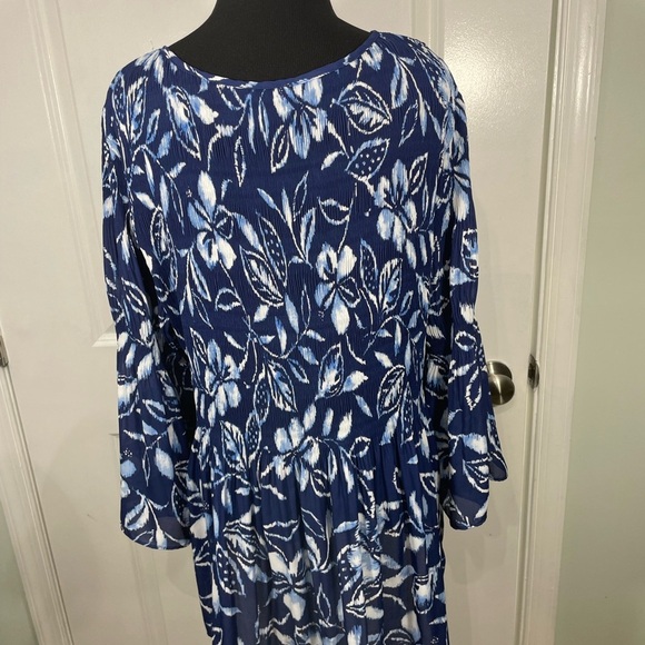 Floral&Ivy Elegant Blue and White Floral Tunic Top Size 1X CB-20 - Picture 7 of 8